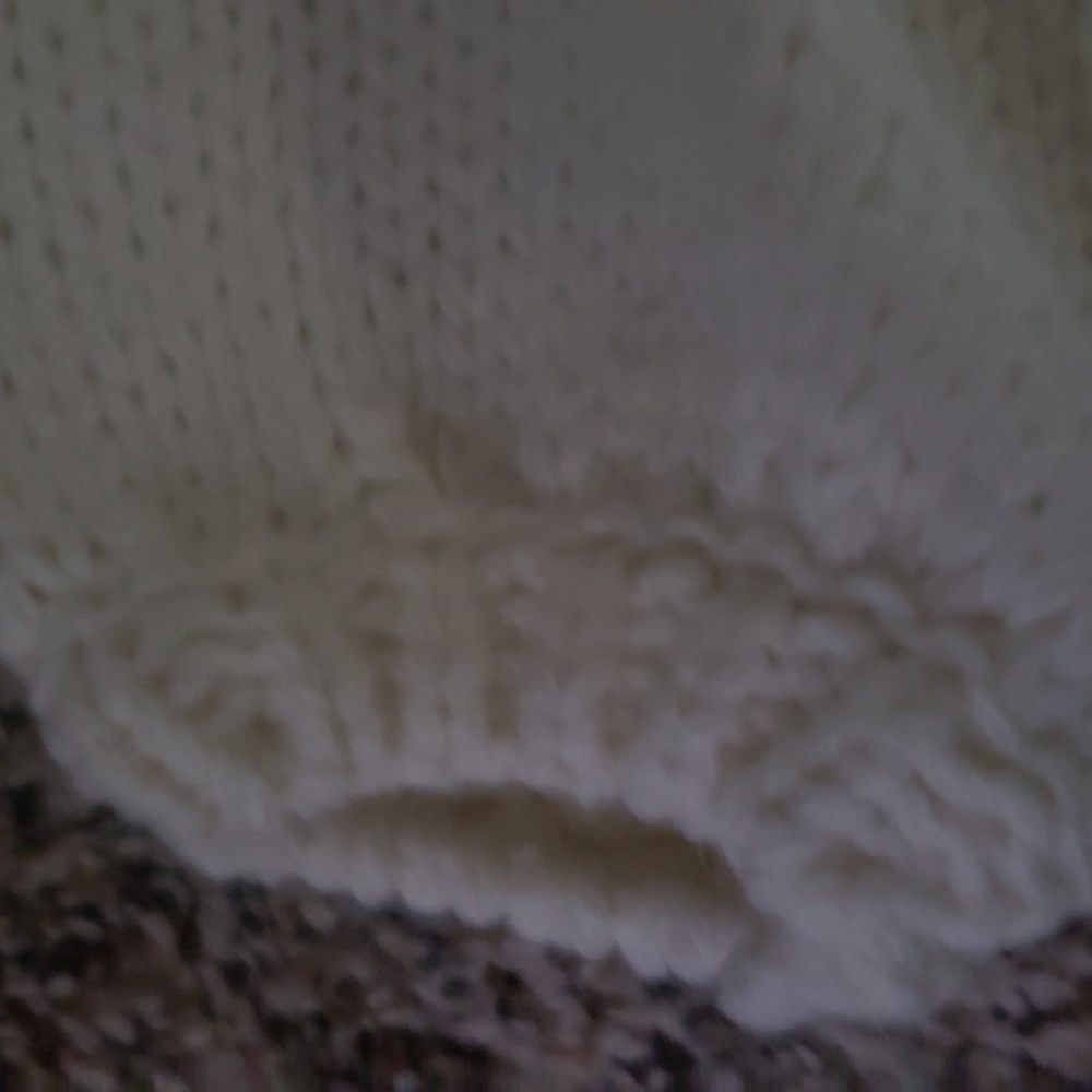 Sweater - Picture 6 of 6